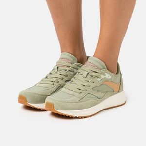 Woden Sophie canvas fifty sneaker size 9